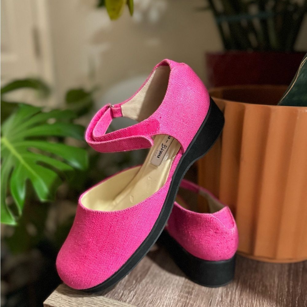 Bisou Bisou Vintage Bright Pink Mary Jane Flats